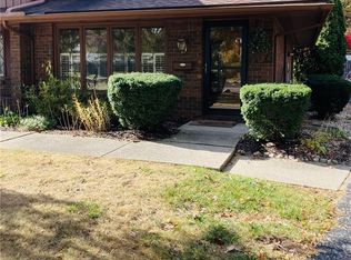 4063 Sherwood Forest Manor Rd #B-5, Toledo, OH 43623