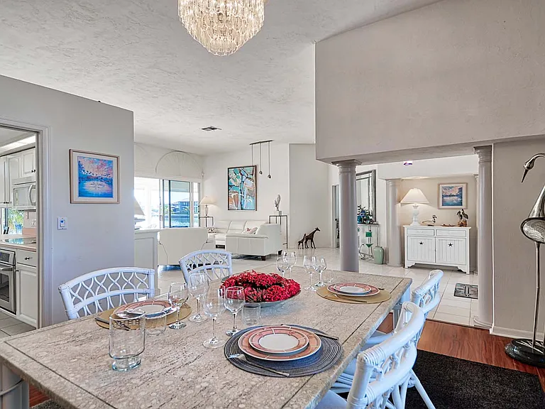 Dining room for meals with family or friends