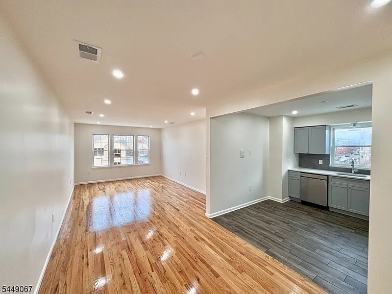 156 Ridgewood Ave #1 — Photo 22