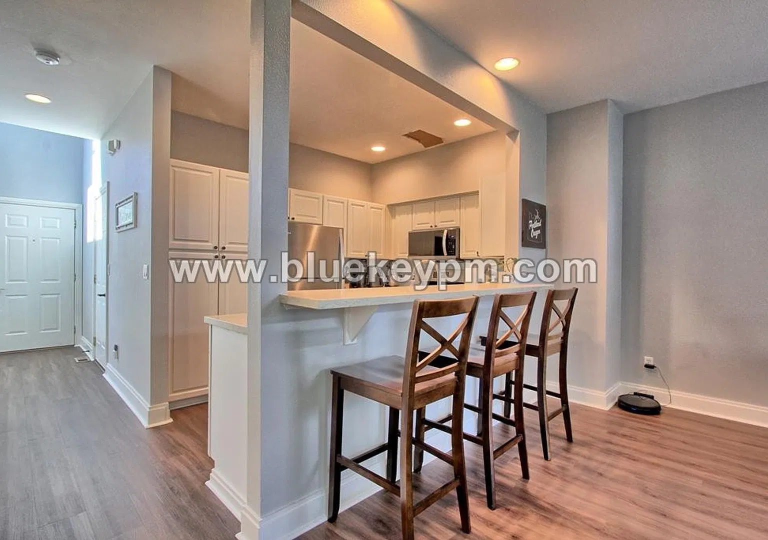 2 Bed, 2.5 Baths Townhome in Beaverton Near Greenway Park — Photo 4