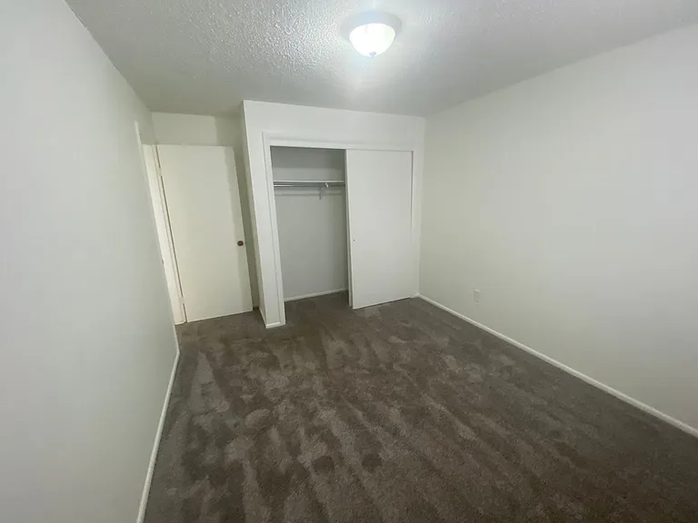 1428 W 300 N — Photo 6