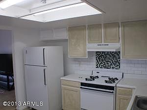 5th image of 8821 W Earll Dr