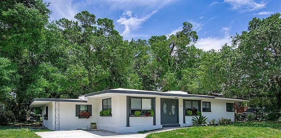 1st image of 2026-1 Cocoanut Ave