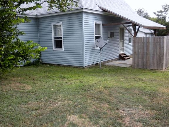 2nd image of 311 E College St