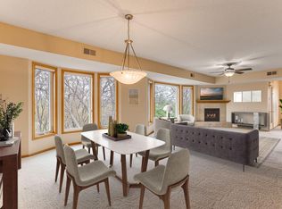 9225 Medicine Lake Rd APT 301B, Golden Valley, MN 55427