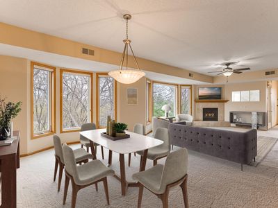 9225 Medicine Lake Rd APT 301B, Golden Valley, MN, 55427
