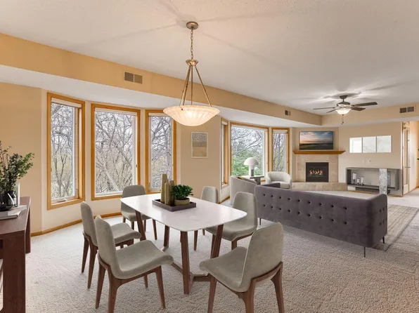 9225 Medicine Lake Rd APT 301B, Golden Valley, MN 55427
