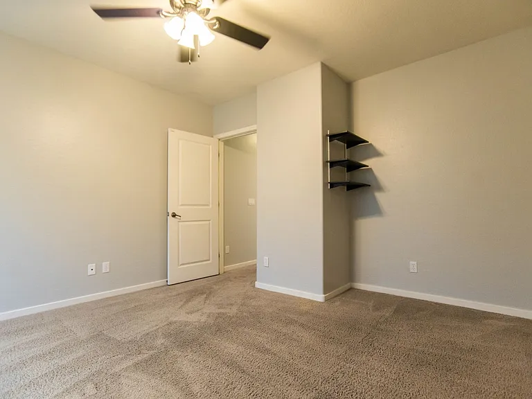 305 S Wilson St #102 — Photo 31