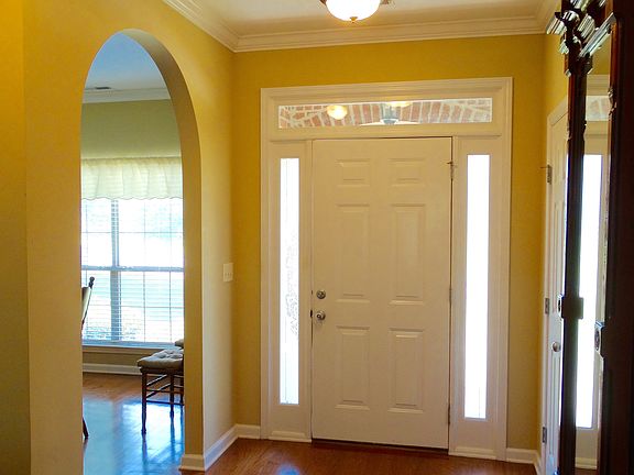 2nd image of 3465 Hampton Ct