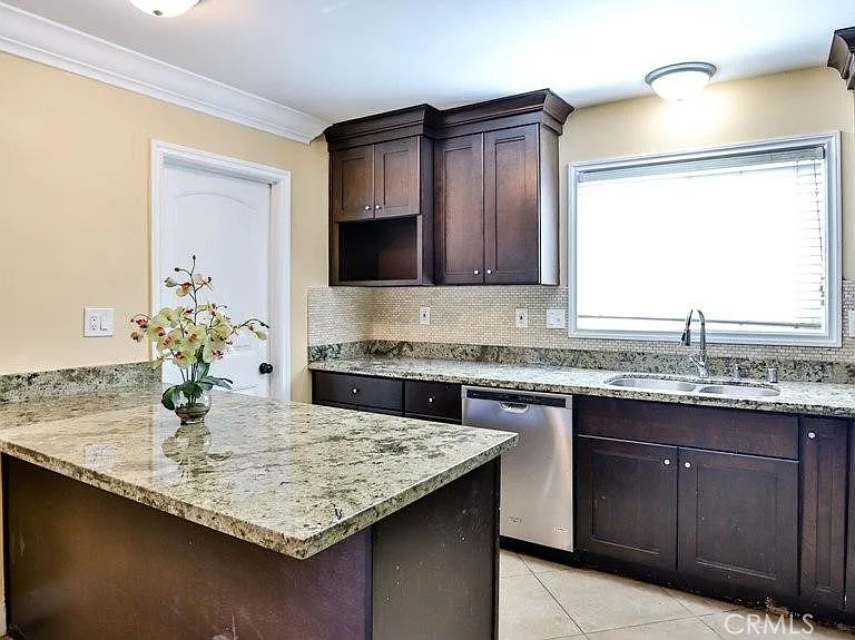 9390 Heather Ave — Photo 9
