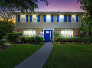 315 Forest Lake Dr, Seabrook, TX 77586