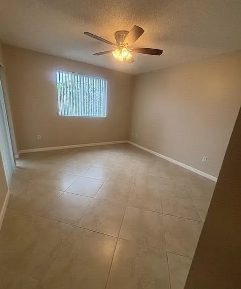 2640 S University Dr #305 — Photo 4