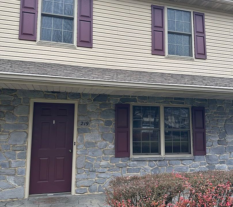 1st image of 219 Spencer Ave