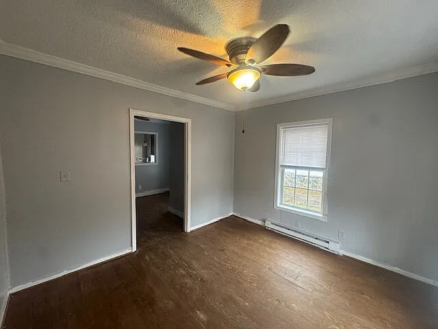 1412 John Marshall Hwy #1 — Photo 3