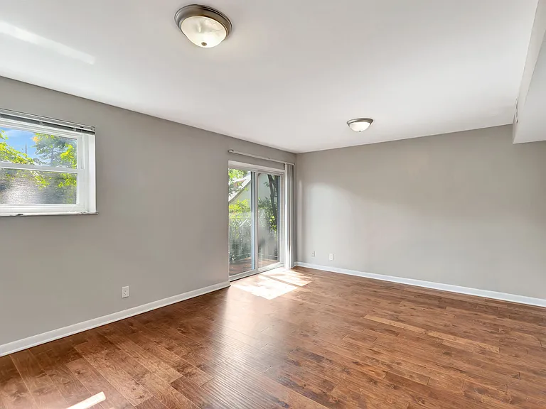 2270 Madison Rd #3C — Photo 20