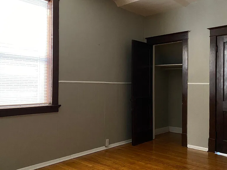4243 Louisiana Ave — Photo 2