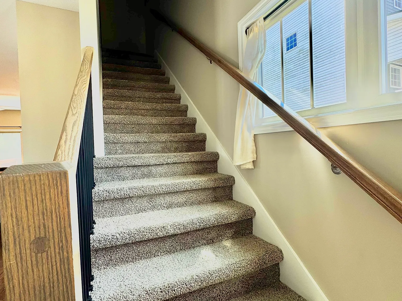 3 bed, 2.5 bath, 1518 sqft, $1,595 — Photo 4
