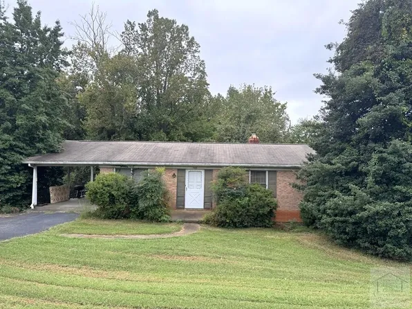 1206 Spruce St, Martinsville, VA 24112