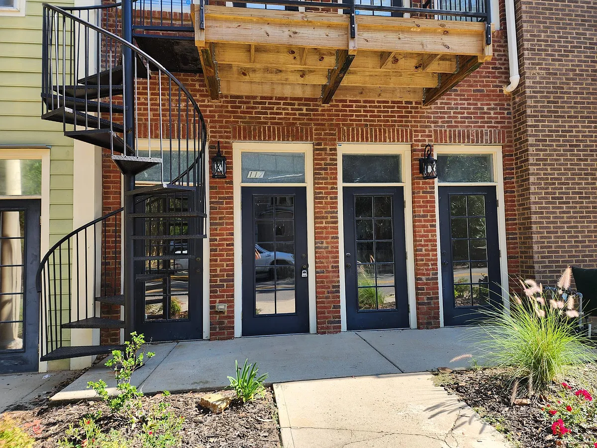 Building Photo - 415 Saint Francis St #117