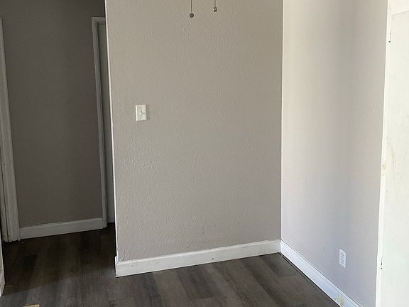 3rd image of 24418 Postal Ave APT 6