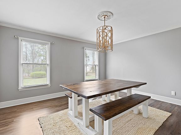 Dining room overlooking front yard