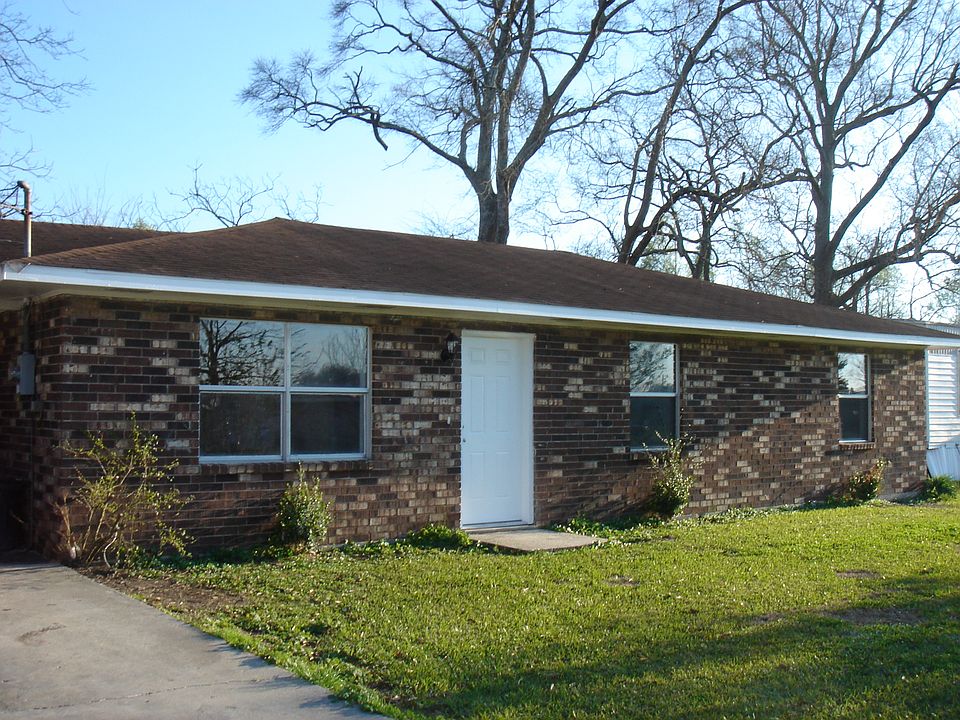 1st image of 1009 W Berard Dr