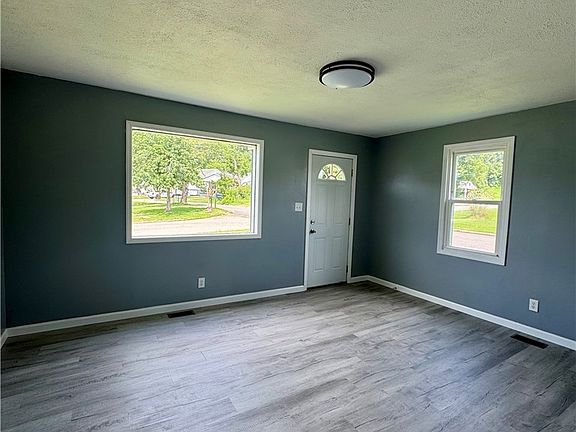 4th image of 601 Nicely Ave