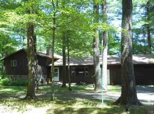 925 Taylor Rd, Amherst Junction, WI 54407