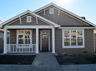 3830 Sunleaf Ave, Medford, OR