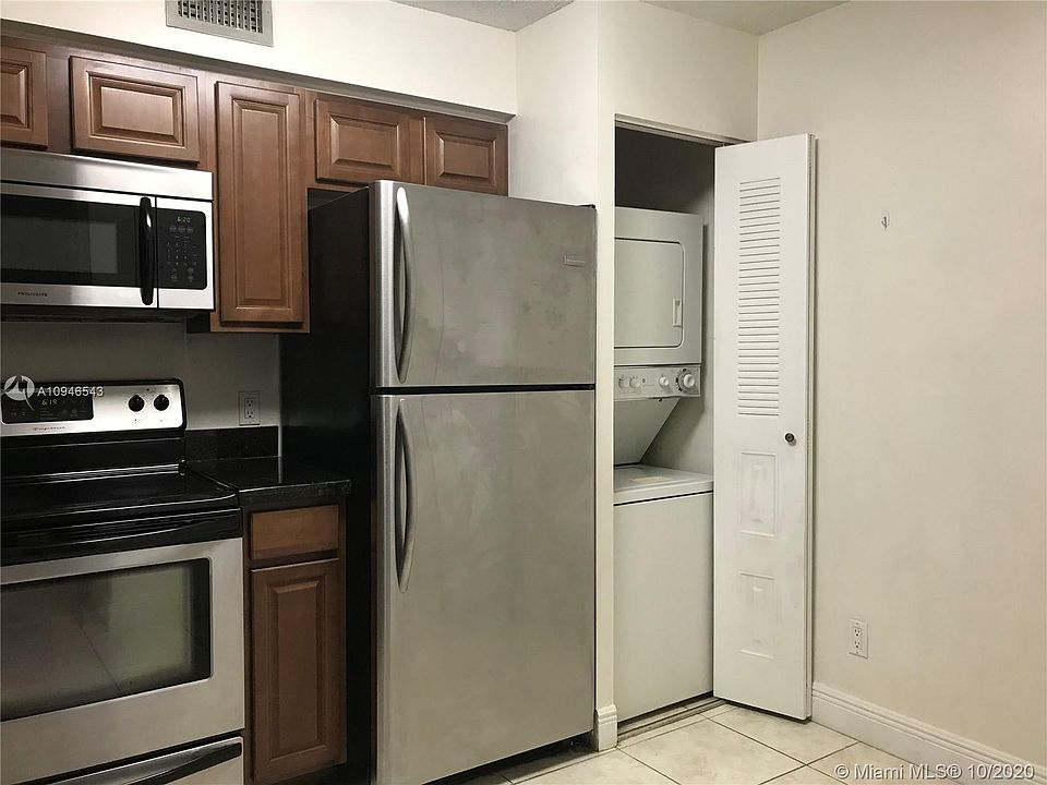 1st image of 949 Coral Club Dr #949