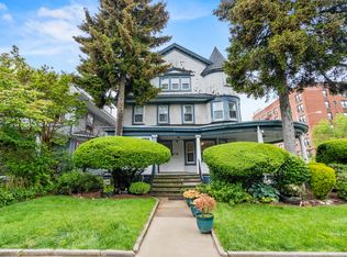 170 Stratford Rd, Brooklyn, NY 11218