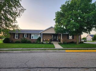 114 E Walnut St, Botkins, OH 45306