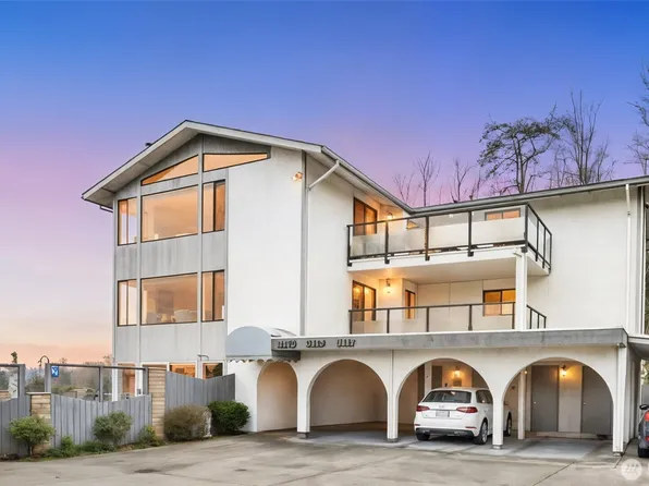 3113 W Harley Street #3115, Seattle, WA 98199