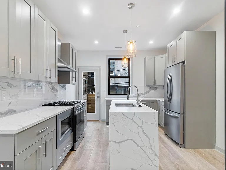 3118 Ridge Ave #2 — Photo 4