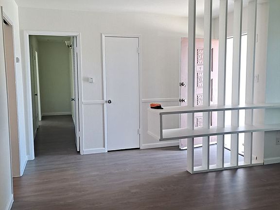 2nd image of 4410 Mount Herbert Ave