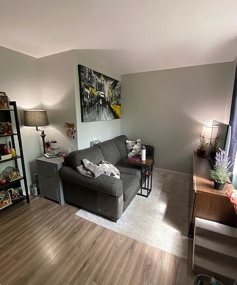 120 Lebrun St #4 — Photo 6