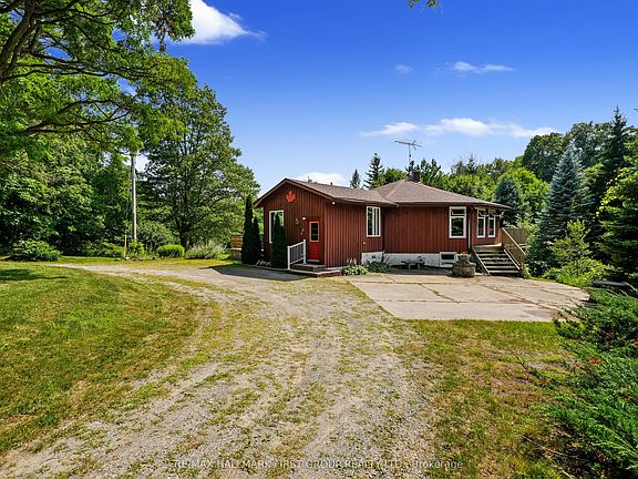 3rd image of 940 Carman Rd