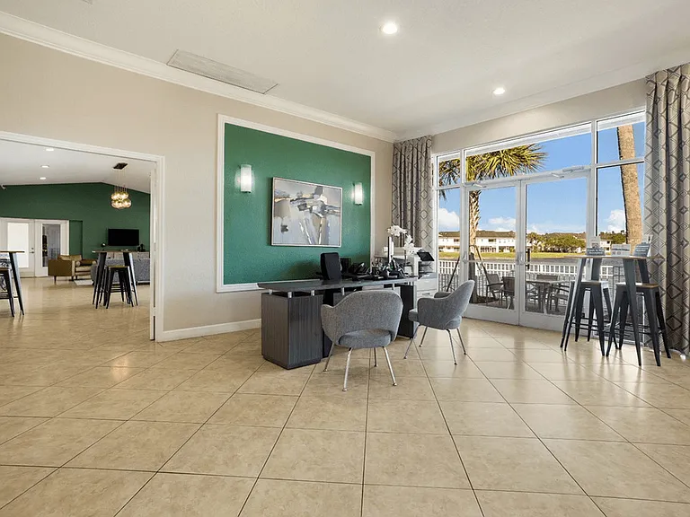 4495 Emerald Vis — Photo 3