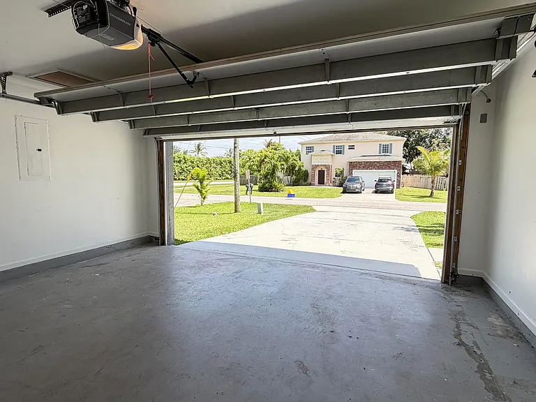 6048 Garrett St — Photo 78