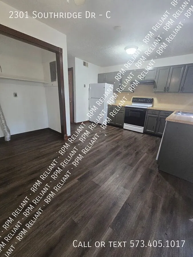 2 bed, 1.5 bath, $850 — Photo 4