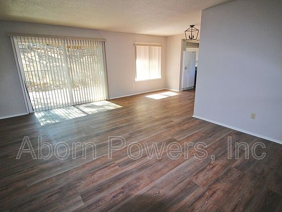 5th image of 3174 Shawnee Ct