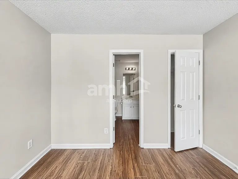 312 Othello Dr — Photo 10