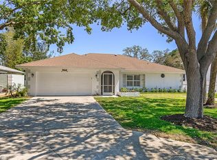 2560 11th Cir, Naples, FL 34103