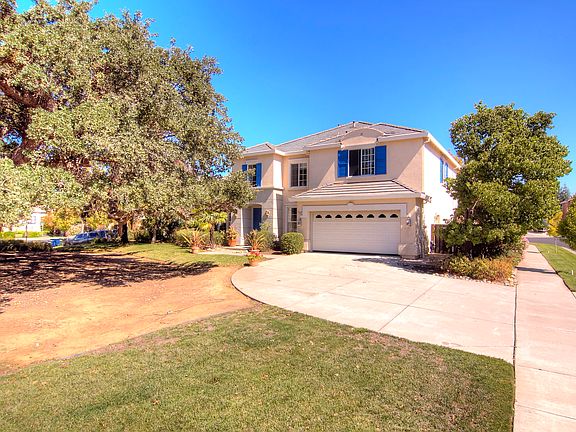 Livermore Estate on Large Lot