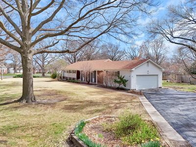 17 Circle Dr, Newton, KS, 67114