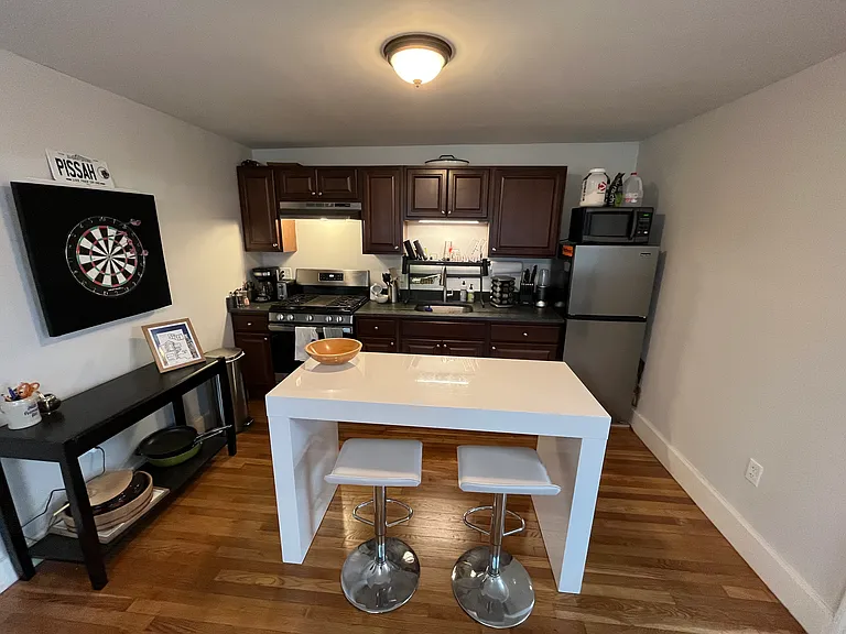 2 Essex St #3L — Photo 2