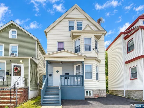 32 Cummings Street, Irvington, NJ 07111