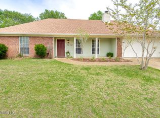 1010 N Azalea Dr, Madison, MS 39110