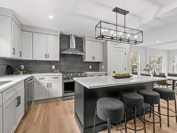 22 Fordham St #22, Arlington, MA 02474