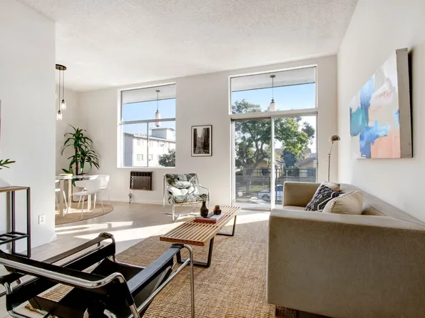 1043 N Ardmore Ave, Los Angeles, CA 90029